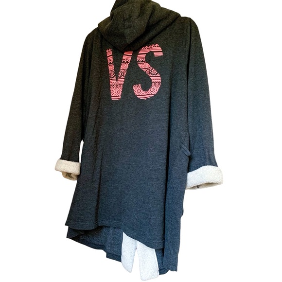 PINK Victoria's Secret Other - Victoria’s Secret PINK Sherpa Trim Hooded Robe